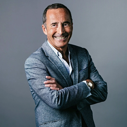 عکس پرفیومر Olivier Cresp