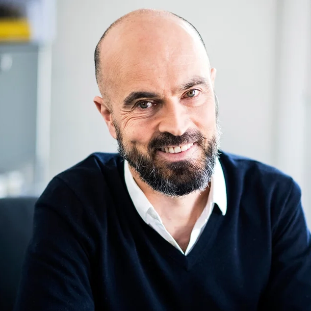 عکس پرفیومر Olivier Pescheux